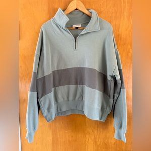 Universal Threads Zip Up Crop Sweatshirt